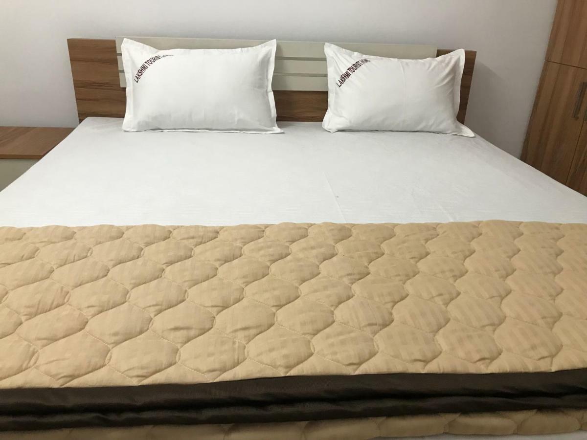 Lakshmi Tourist Home Ґуруваюр Екстер'єр фото
