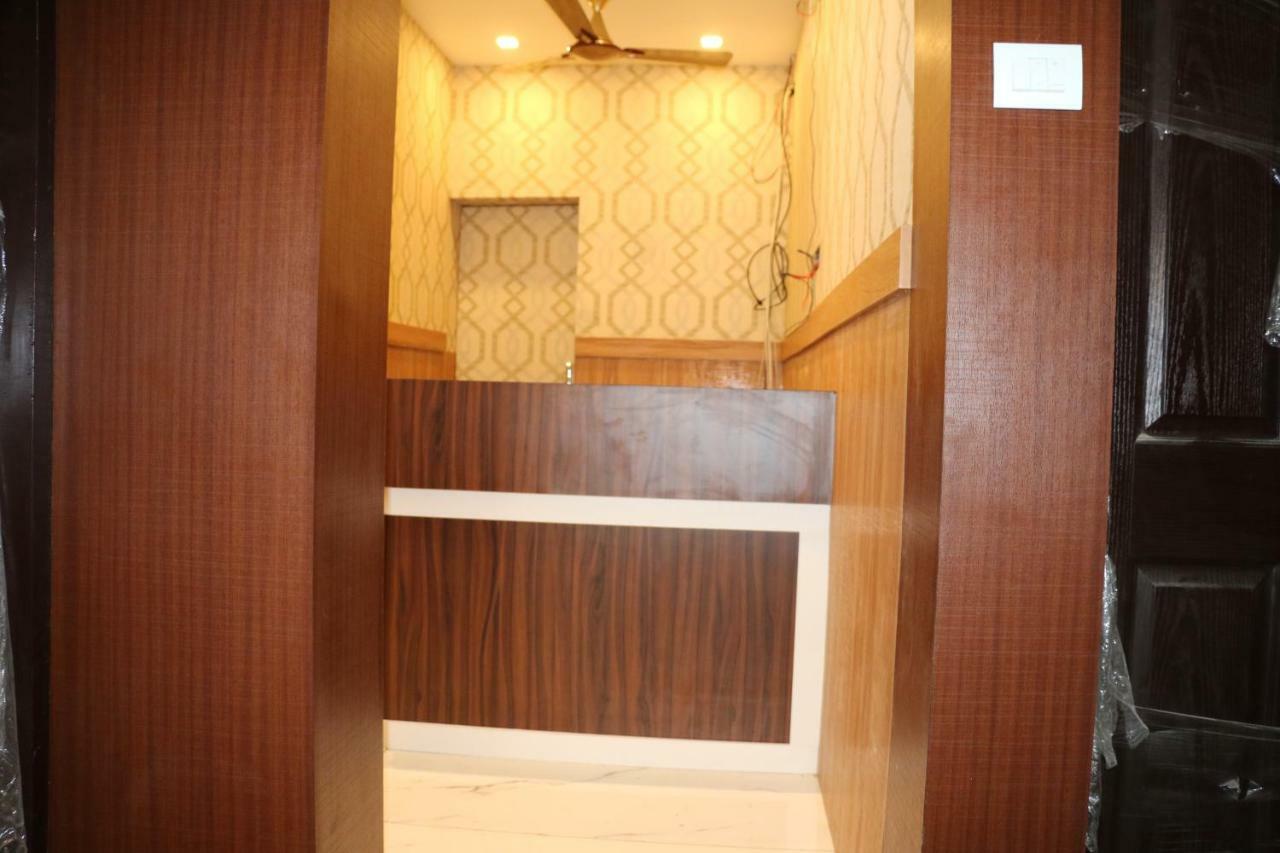 Lakshmi Tourist Home Ґуруваюр Екстер'єр фото