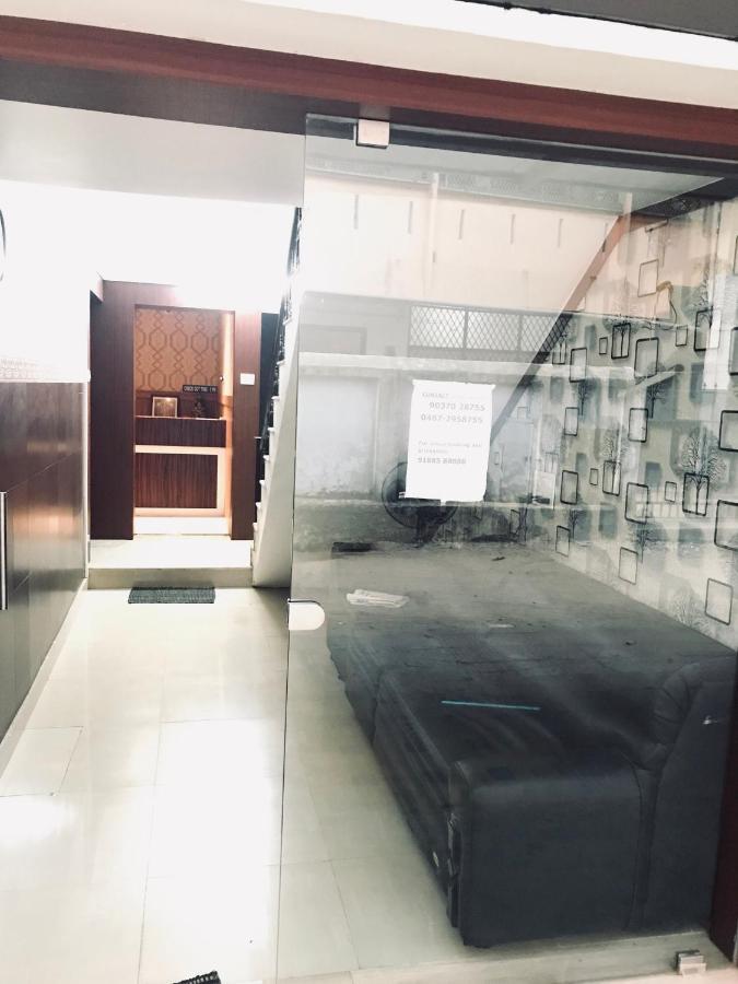Lakshmi Tourist Home Ґуруваюр Екстер'єр фото